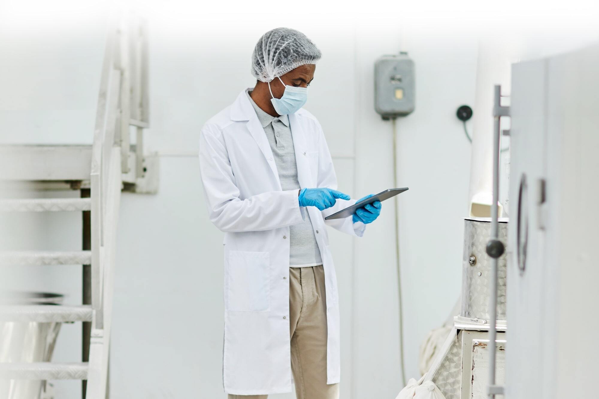Food production worker using Provision for food safety 3-min